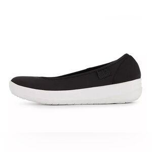 Fitflop Black and White Comfort Flats with Cushioned Sole